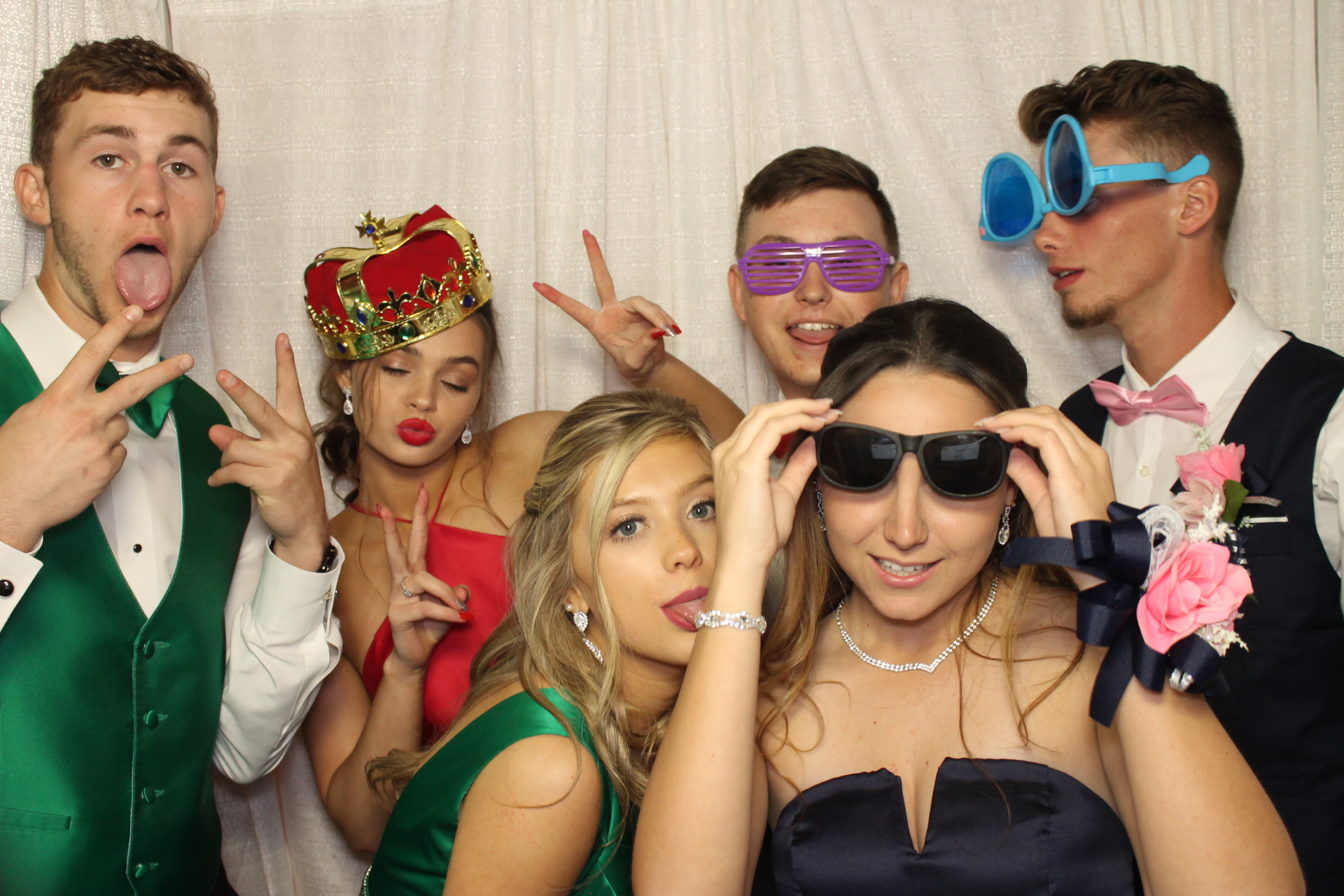 Carroll County High School Prom | View more photos from the event at gallery.photoboothcincy.com/u/PhotoBoothCincy/Carroll-County-High-School-Prom